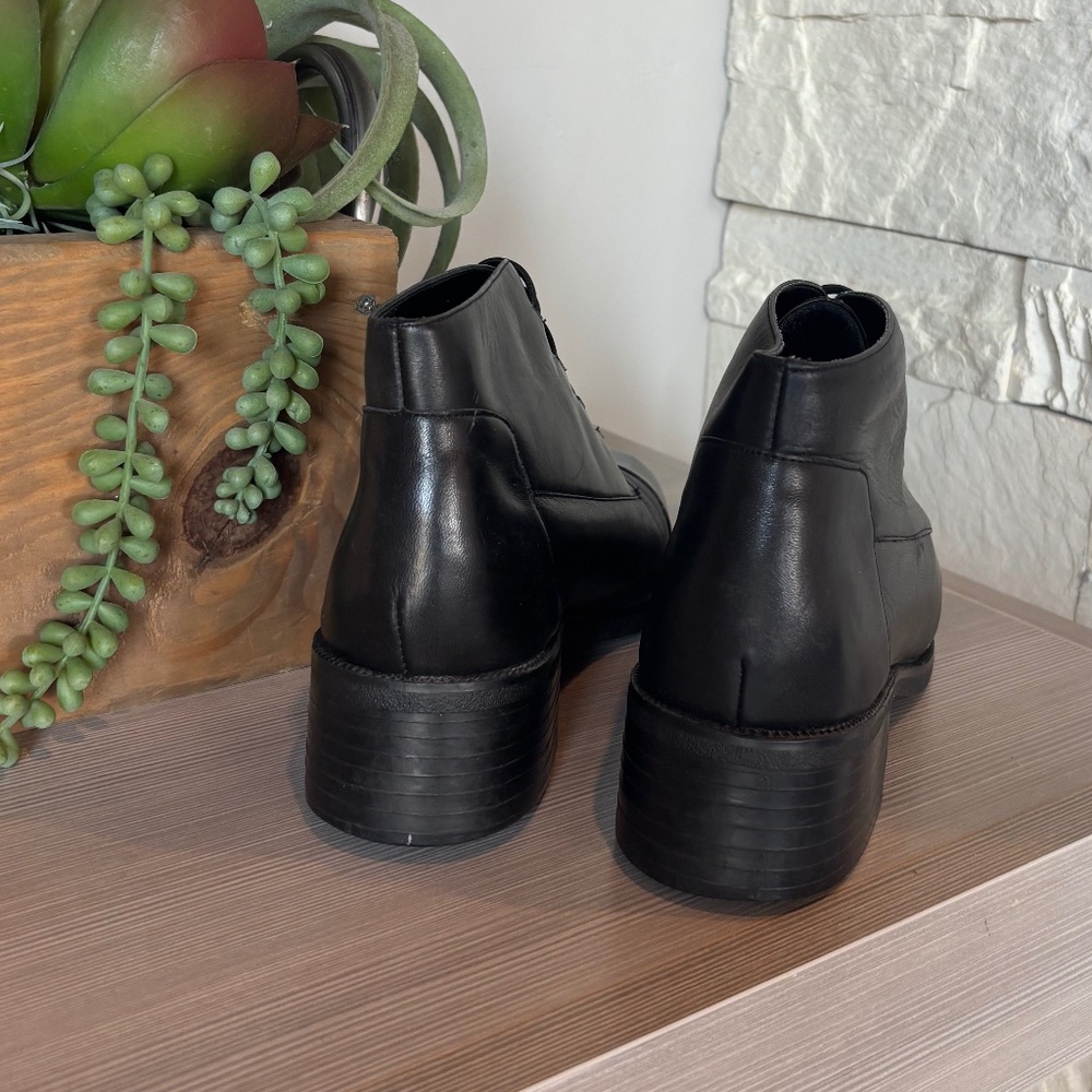 Black Granny Button Ankle Boots Leather Uppers. (9) Like New - Picture 4 of 9